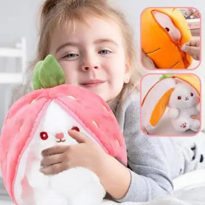 Peluche kawaii -peluche lapin réversible en fraise câlins avec fille
