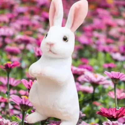 peluche lapin réaliste blanc bunny buddies au champs fleuri