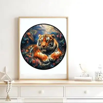 Puzzle le roi lion majestueux assis dans un tableau dans la véranda