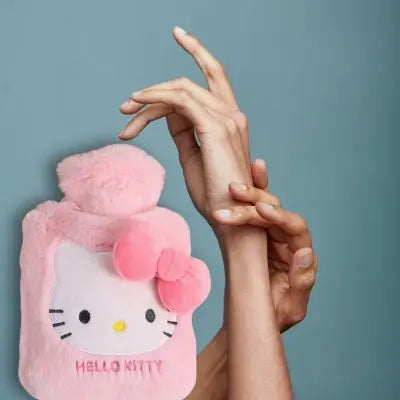 Bouillotte peluche Hello Kitty apaisante-douleur-des-mains peluche kawaii