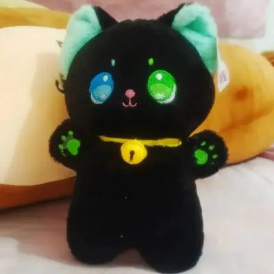 Kawaii peluche chat noir trop mignon aux yeux bleu et vert peluche chat